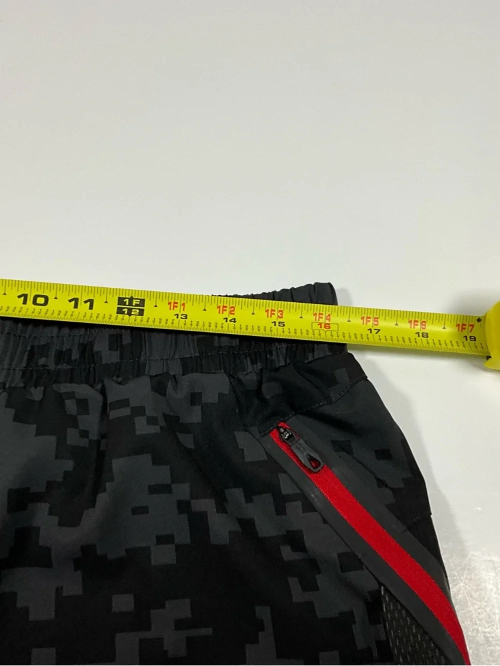 Spyder Active Men’s Athletic Shorts Size Large